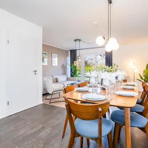 Wohnglueck Frisches & Gemuetliches Design Mit Bbq, Garten & Arbeitsplatz Ferienhaus Augsburg